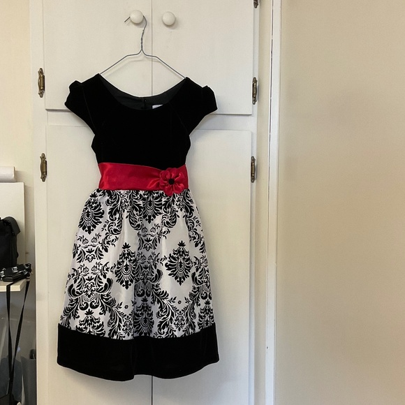 Jona Michelle Black, White, Red Velvet, Brocade and Satin Dress, Girl’s Size 8 - Picture 1 of 5